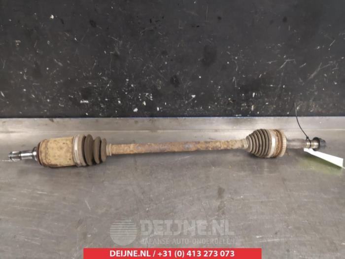 Toyota Urban Cruiser Aandrijfas links-achter O374993