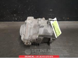 Toyota Urban Cruiser 4x4 transfer box O374079 photo 2