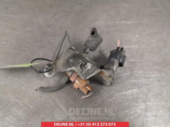 Gebruikte Turbodruk sensor Toyota Avensis Verso (M20) 2.0 D-4D 16V Prijs € 50,00 Margeregeling aangeboden door V.Deijne Jap.Auto-onderdelen BV