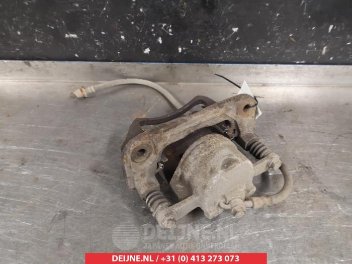 Toyota Avensis Verso Remklauw (Tang) links-voor O325651