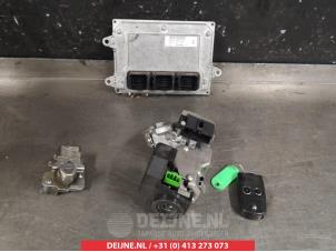 Honda CR-Z Engine management computer O345124 photo 2