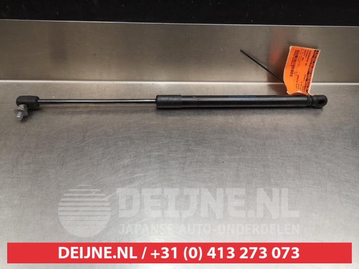 Suzuki Swift Gasdemper rechts-achter O295381