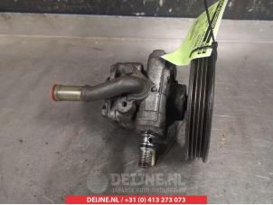 Gebruikte Pomp Servo Mazda MX-5 (NB18/35/8C) 1.6i 16V Prijs € 35,00 Margeregeling aangeboden door V.Deijne Jap.Auto-onderdelen BV