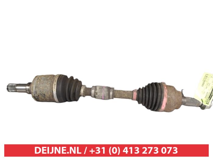 Mazda 3 Aandrijfas links-voor O317379