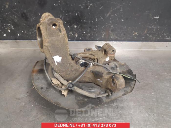 Mazda 3 Fusee links-voor O322255