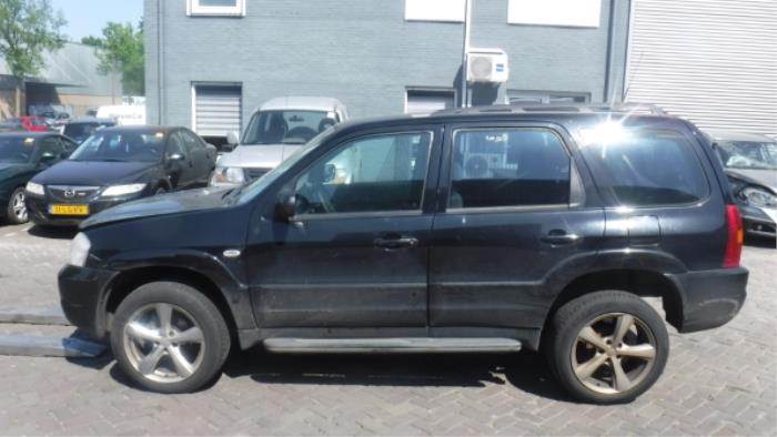 Mazda Tribute Portier 4Deurs links-voor O272153