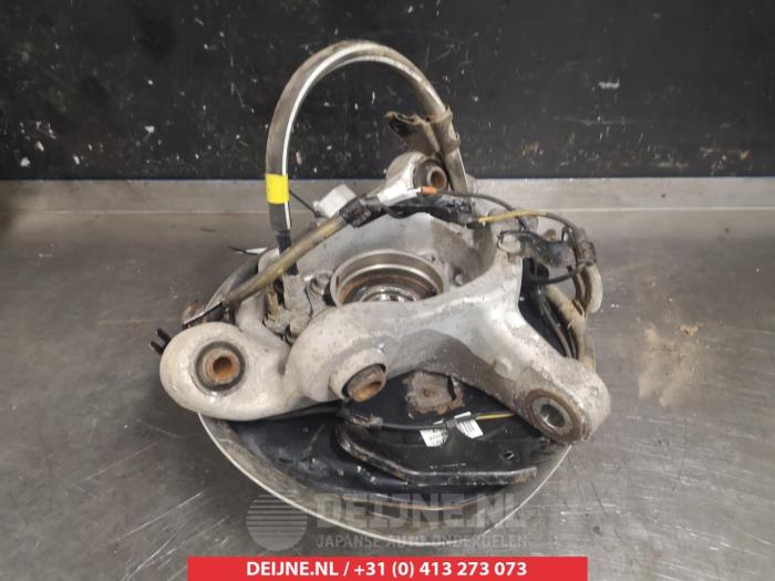 Lexus IS Fusee rechts-achter O383009