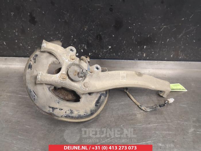 Lexus IS Fusee links-voor O322746