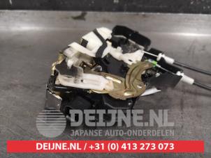 Mitsubishi Colt Türschlossmechanik 4-türig links hinten O280342 foto 2