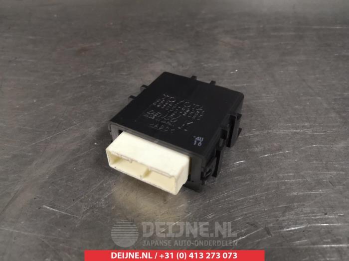 Toyota Rav-4 Scheibenwischer Modul O309374