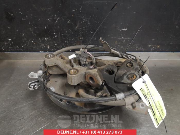 Toyota Rav-4 Fusee rechts-achter O383088