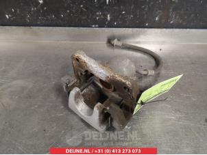 Toyota Rav-4 Rear brake calliper, right O377387 photo 2