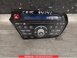 Gebruikte Radio Honda Insight (ZE2) 1.3 16V VTEC Prijs € 50,00 Margeregeling aangeboden door V.Deijne Jap.Auto-onderdelen BV