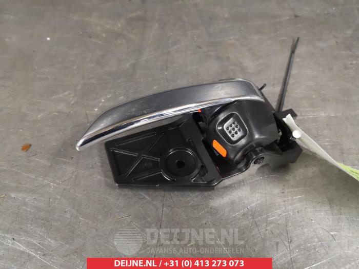 Suzuki Baleno Portiergreep 4Deurs links-voor O277379