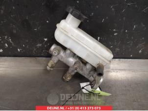 Gebruikte Hoofdremcilinder Hyundai Matrix 1.6 16V Prijs € 30,00 Margeregeling aangeboden door V.Deijne Jap.Auto-onderdelen BV