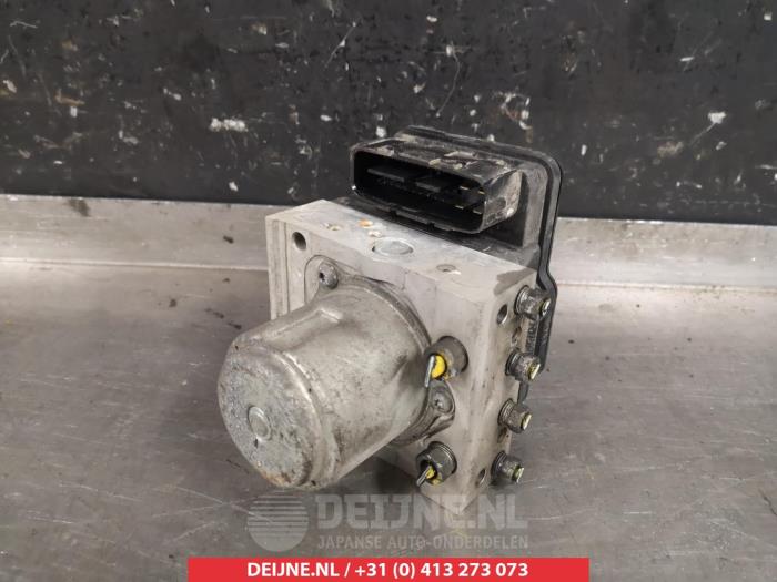 Gebruikte ABS Pomp Honda Jazz (GE6/GE8/GG/GP) 1.3 VTEC 16V Hybrid Prijs € 150,00 Margeregeling aangeboden door V.Deijne Jap.Auto-onderdelen BV