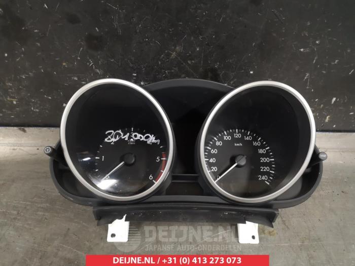 Mazda 5 Kilometerteller KM O304177