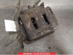 Nissan Maxima Remklauw (Tang) links-voor O324924 foto 2