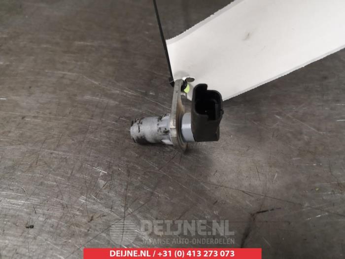 Gebruikte Krukas sensor Suzuki Grand Vitara I (FT/GT/HT) 2.0 TDi/HDi 16V Prijs € 25,00 Margeregeling aangeboden door V.Deijne Jap.Auto-onderdelen BV