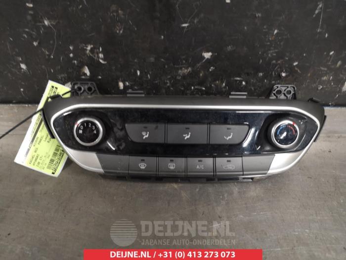 Hyundai I30 Kachel Bedieningspaneel O305608