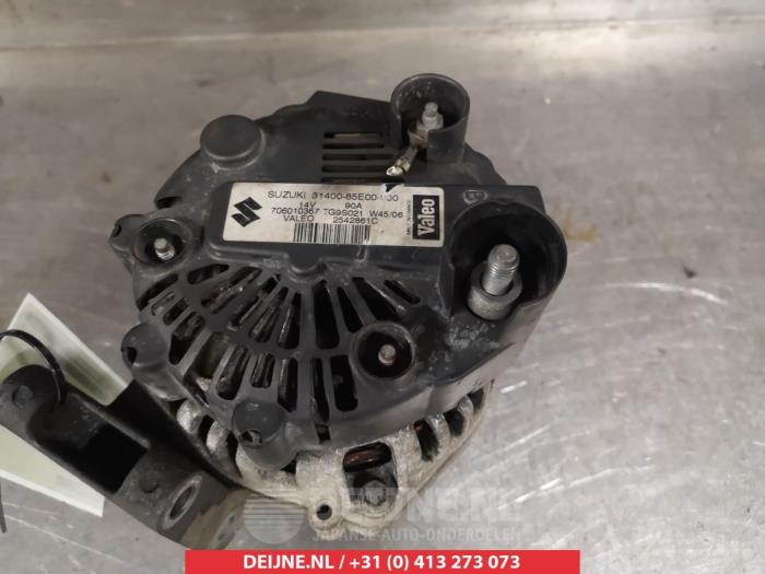 Gebruikte Dynamo Suzuki Swift (ZA/ZC/ZD1/2/3/9) 1.3 DDis 16V Prijs € 30,00 Margeregeling aangeboden door V.Deijne Jap.Auto-onderdelen BV