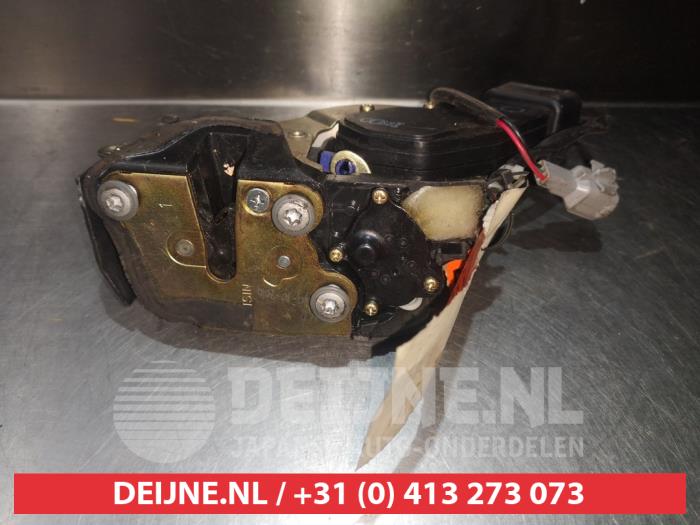 Toyota Picnic Door lock mechanism 4-door, front left O279903