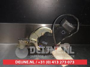 Toyota Picnic Door lock mechanism 4-door, front left O279903 photo 3