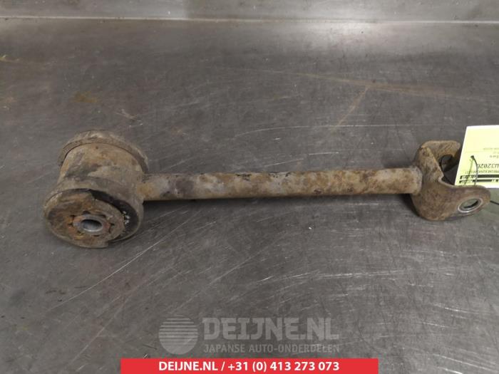 Mitsubishi Galant Querlenker rechts hinten O384541