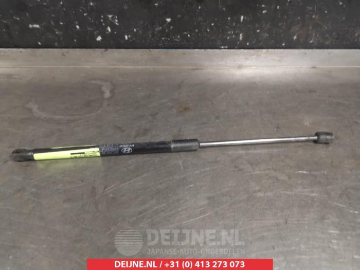 Hyundai I30 Gasdemper links-achter O293633