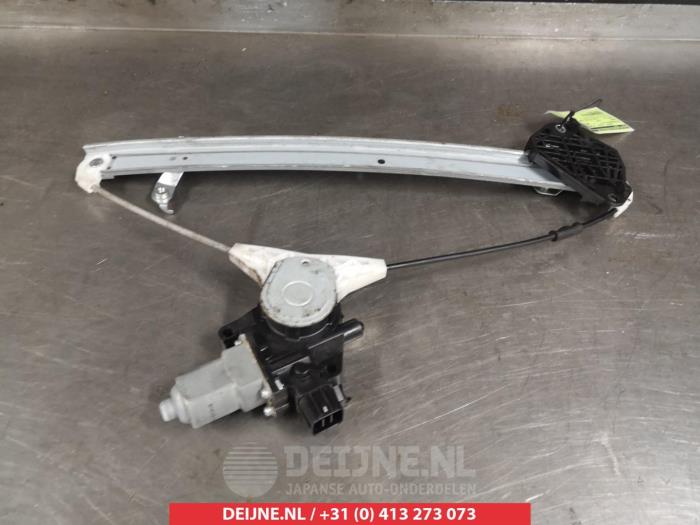 Subaru Legacy Ruitmechaniek 4Deurs links-achter O290483
