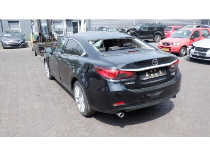 Gebruikte Uitlaat Einddemper Mazda 6 (GJ/GH/GL) 2.2 SkyActiv-D 150 16V Prijs € 50,00 Margeregeling aangeboden door V.Deijne Jap.Auto-onderdelen BV