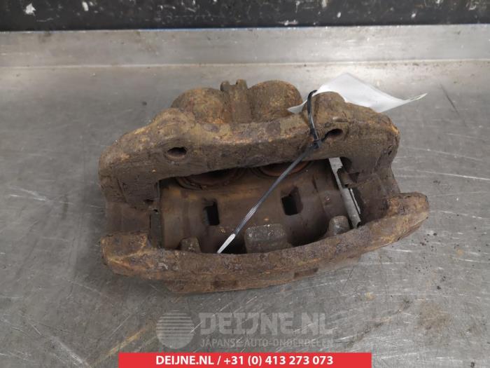 Nissan X-Trail Remklauw (Tang) rechts-voor O326156