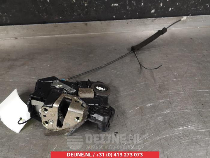 Toyota Camry Deurslot Mechaniek 4Deurs rechts-voor O281250