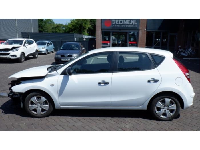 Hyundai I30 Portier 4Deurs links-voor O272281