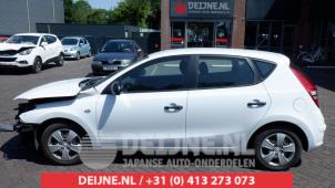 Hyundai I30 Türscheibe 4-türig links vorne O273920 foto 2