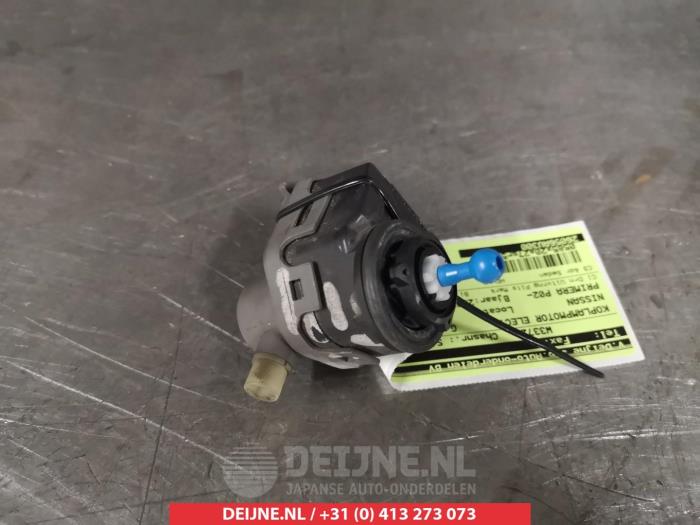Nissan Primera Scheinwerfermotor O267539