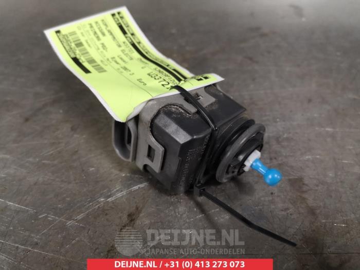 Nissan Primera Scheinwerfermotor O267538