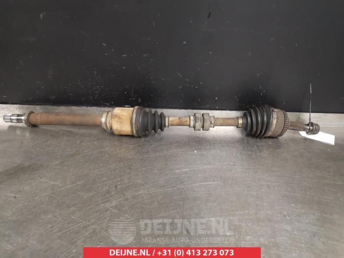 Nissan Almera Aandrijfas rechts-voor O319232