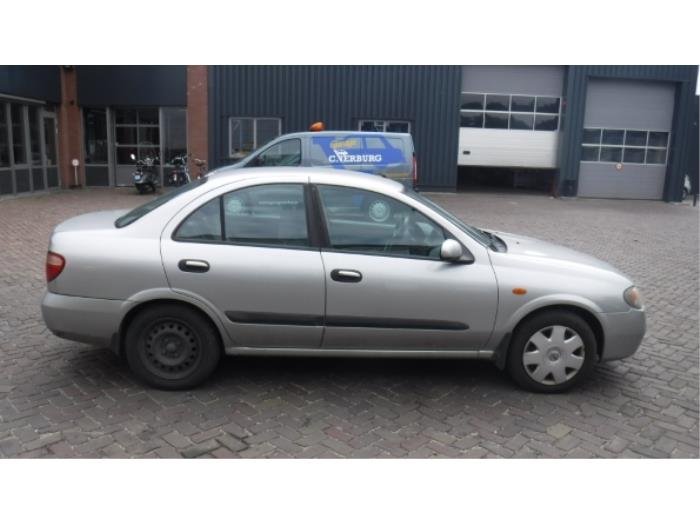 Nissan Almera Buitenspiegel rechts O283556
