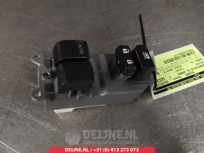 Toyota Auris Combischakelaar ramen O312496