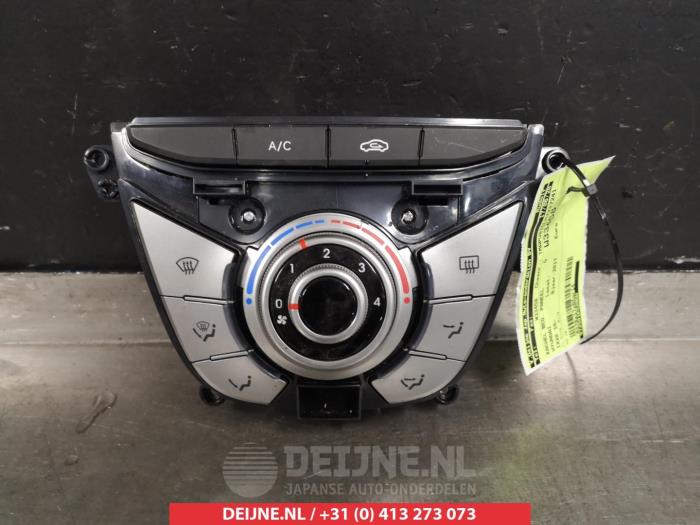 Hyundai IX20 Kachel Bedieningspaneel O305583