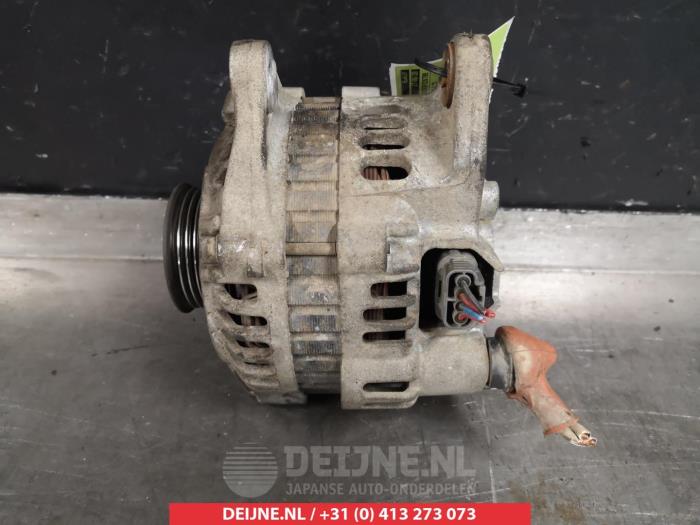Gebruikte Dynamo Mitsubishi Carisma 1.8 GDI 16V Prijs € 25,00 Margeregeling aangeboden door V.Deijne Jap.Auto-onderdelen BV