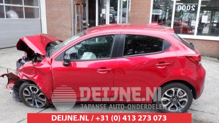 Mazda 2 Türscheibe 4-türig links vorne O273863
