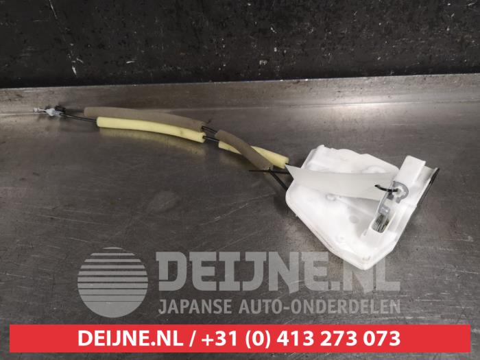 Mazda 2 Deurslot Mechaniek 4Deurs links-achter O280012