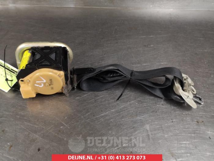 Toyota Avensis Veiligheidsgordel links-voor O314924