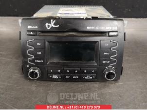 Gebruikte Radio Kia Sorento II (XM) 2.2 CRDi 16V VGT 4x2 Prijs op aanvraag aangeboden door V.Deijne Jap.Auto-onderdelen BV
