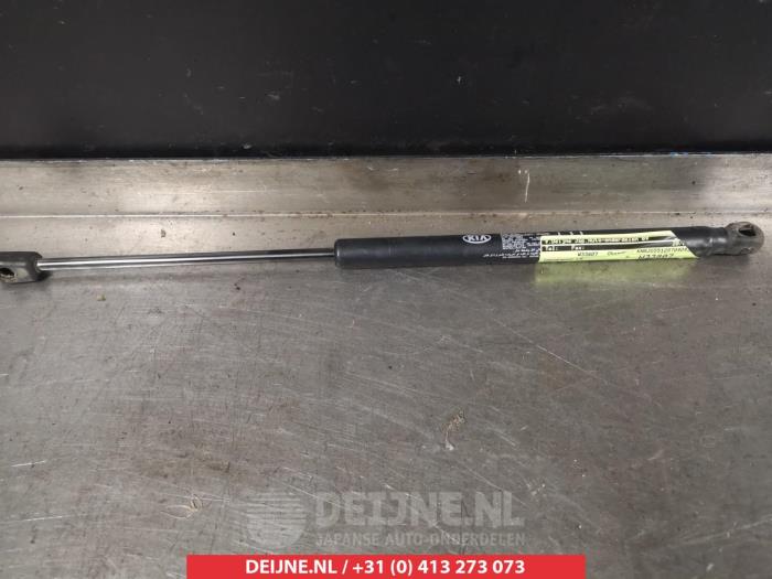 Kia Soul Gasdemper links-achter O293911