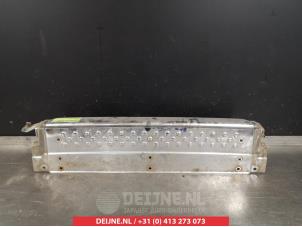 Mitsubishi Pajero Rear bumper component, central O292982 photo 2