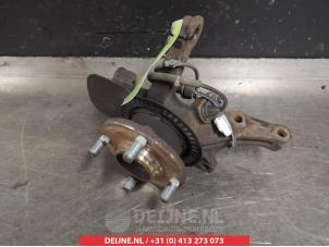 Suzuki Celerio Achsschenkel rechts vorne O324040 foto 2
