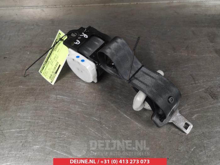 Suzuki Celerio Sicherheitsgurt rechts hinten O316036